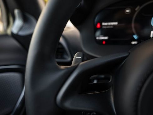 New 2026 McLaren Artura image 12