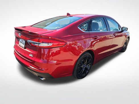 Used 2019 Ford Fusion SE w/ Equipment Group 151A FWD image 5
