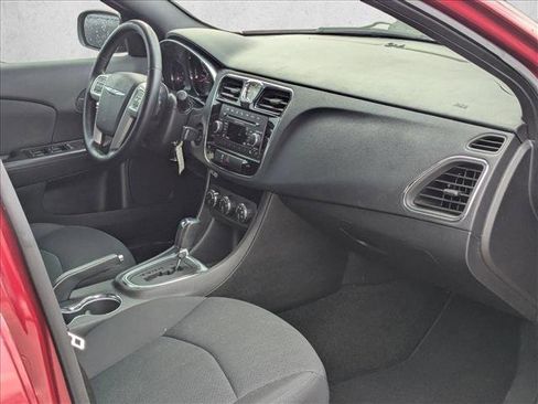 Used 2012 Chrysler 200 Touring image 19