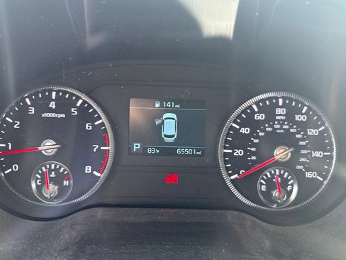 Used 2022 Kia Telluride S FWD image 7