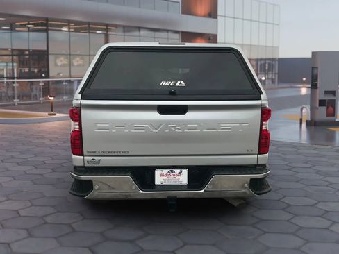 Used 2020 Chevrolet Silverado 2500 LT w/ Fleet Comfort Package image 9