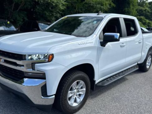 Used 2021 Chevrolet Silverado 1500 LT RWD image 2