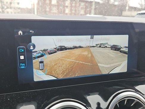 Certified 2025 Mercedes-Benz GLA 250 4MATIC image 30