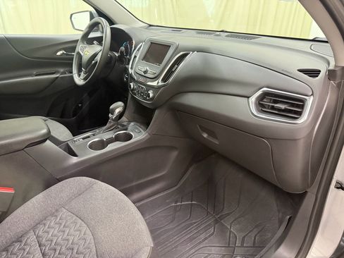 Certified 2024 Chevrolet Equinox LT w/ LPO, Floor Liner Package FWD image 27
