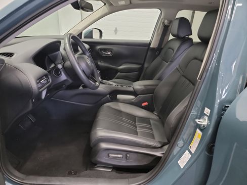 Certified 2024 Honda HR-V EX-L image 12