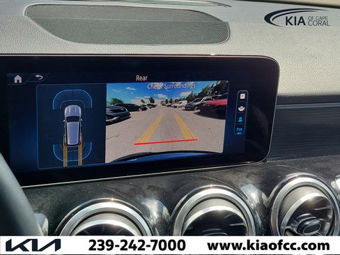 Used 2024 Mercedes-Benz GLB 250 4MATIC image 25