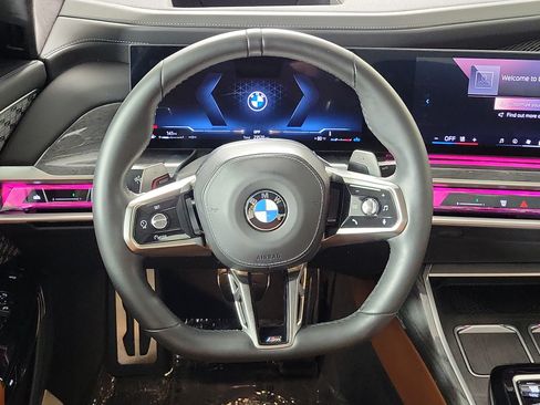 Certified 2023 BMW 760i xDrive w/ Executive Package AWD/4WD image 12