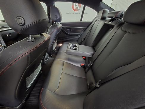 Used 2017 BMW 330i xDrive Sedan image 16