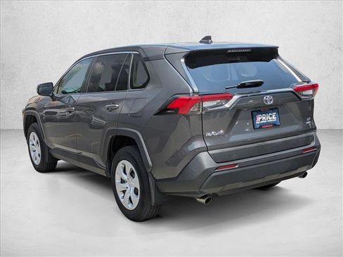 Used 2023 Toyota RAV4 LE AWD/4WD image 8