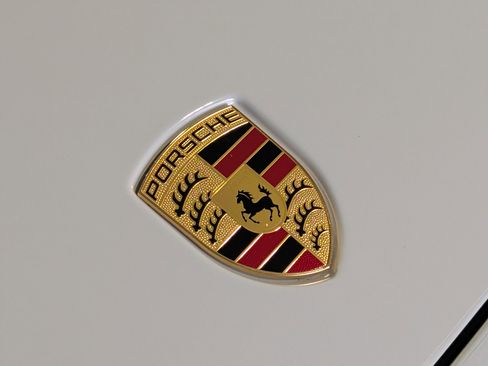 Certified 2023 Porsche Cayenne Coupe image 13