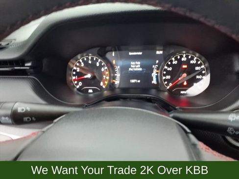 Used 2024 Jeep Compass Trailhawk w/ Sun and Sound Group AWD/4WD image 23