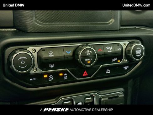Used 2022 Jeep Wrangler Unlimited Sport AWD/4WD image 17