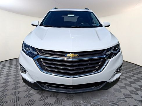 Used 2018 Chevrolet Equinox LT w/ Sun & Infotainment Package AWD/4WD image 2