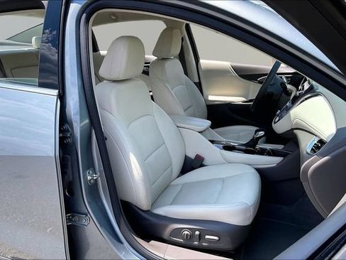 Used 2024 Chevrolet Malibu LT FWD image 19
