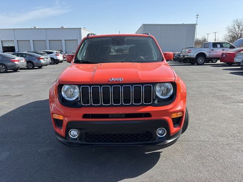Used 2020 Jeep Renegade Latitude w/ Cold Weather Group image 8