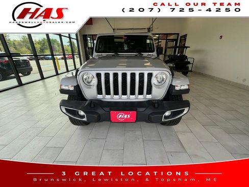 Used 2023 Jeep Gladiator Overland AWD/4WD image 9