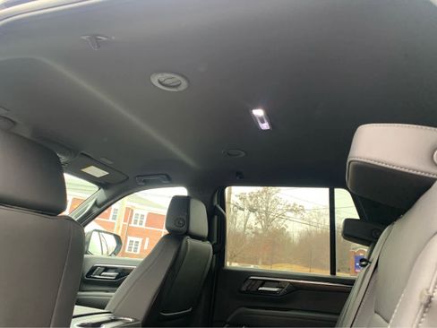 Used 2025 Chevrolet Tahoe Z71 image 27