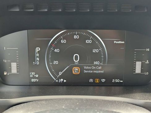 Used 2017 Volvo XC90 T5 Momentum w/ Vision Package image 24