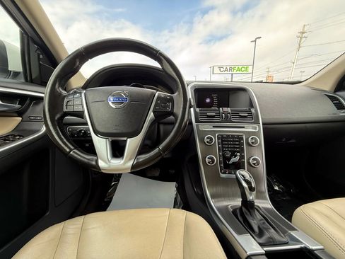 Used 2016 Volvo XC60 T6 Platinum w/ Climate Package image 26