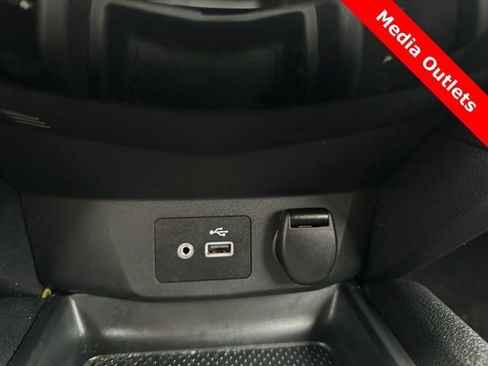 Used 2020 Nissan Rogue Sport S image 28