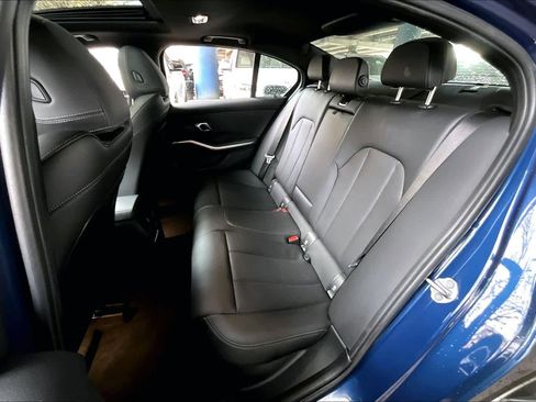 Certified 2024 BMW 330i Sedan image 19