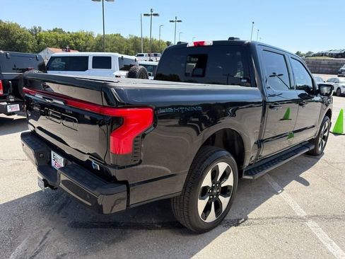 Used 2023 Ford F150 Lightning Platinum AWD/4WD image 7