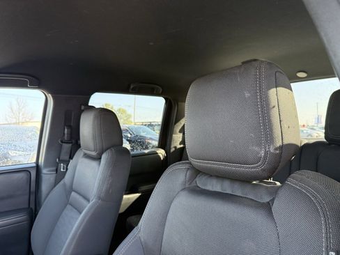 Used 2023 Nissan Frontier SV w/ Midnight Edition Package image 23