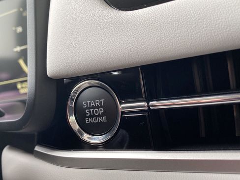 New 2026 Mitsubishi Outlander SEL image 23