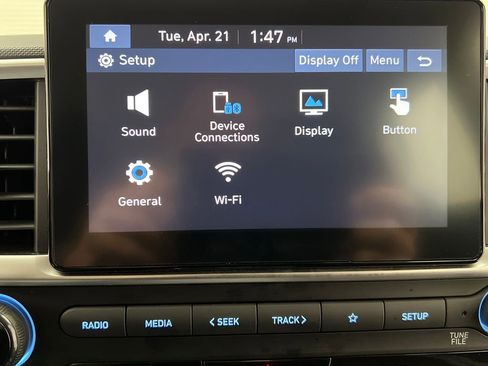 Used 2025 Hyundai Venue SEL FWD image 49