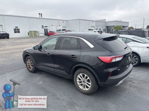 Used 2021 Ford Escape SE AWD/4WD image 3