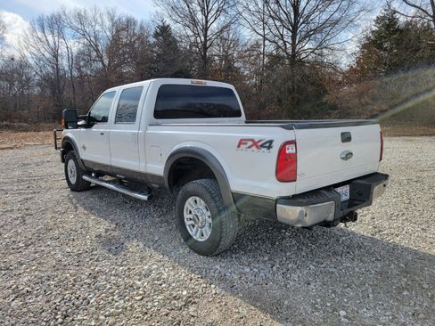 Used 2016 Ford F350 Lariat w/ FX4 Off-Road Package image 3