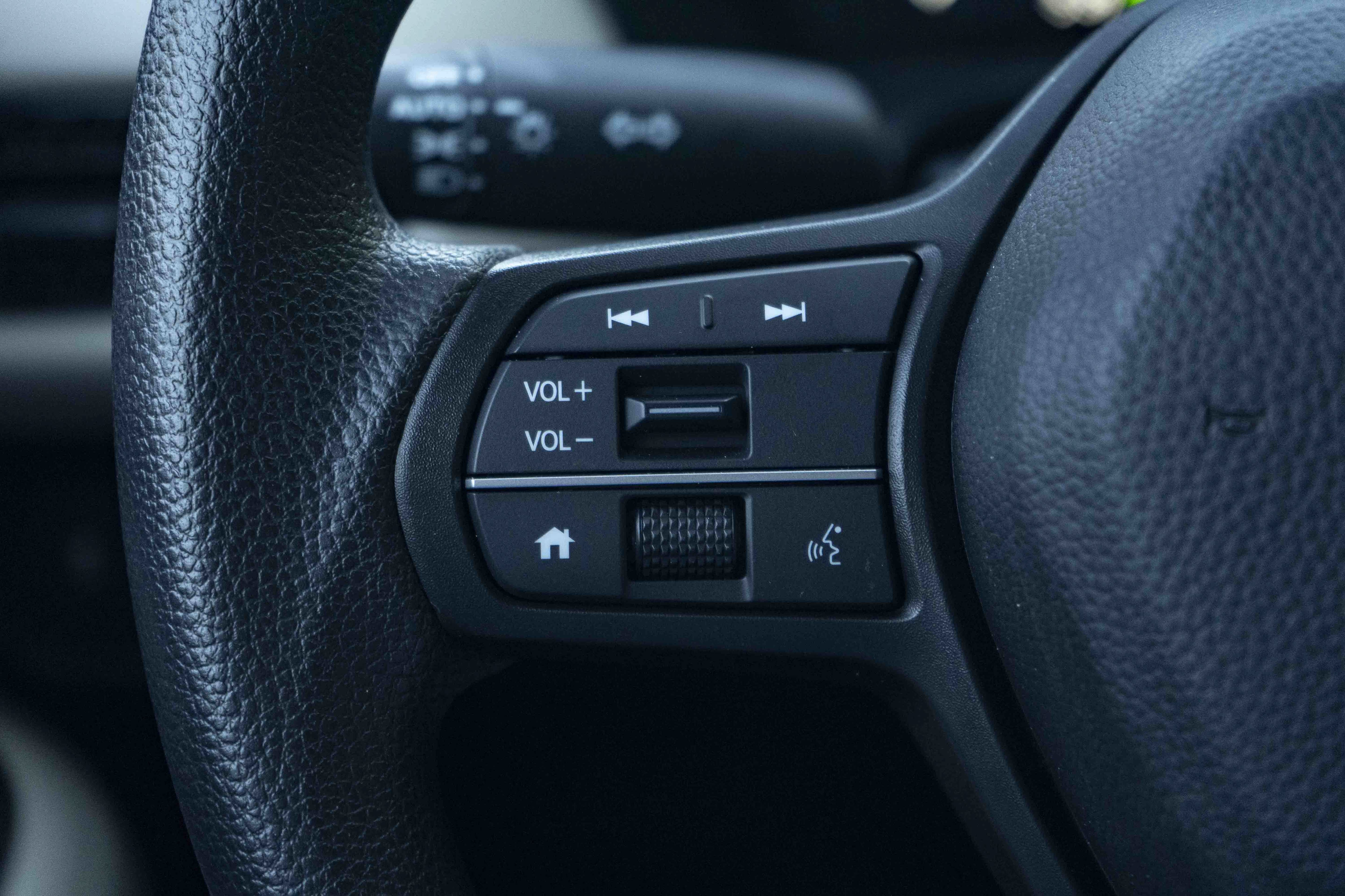 Used 2027 Honda HR-V LX image 20