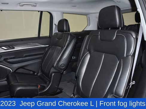 Used 2023 Jeep Grand Cherokee L Limited w/ Luxury Tech Group II AWD/4WD image 30