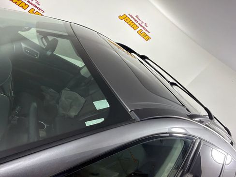 Used 2020 Nissan Pathfinder SL FWD image 12
