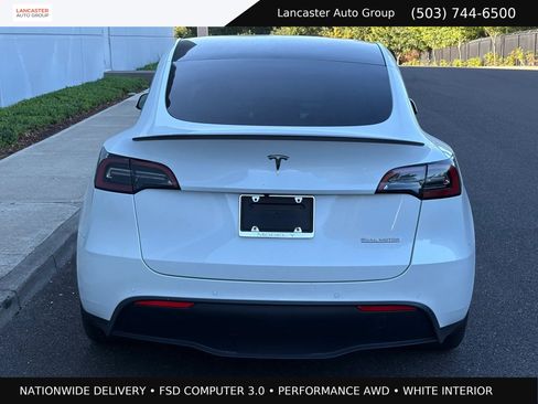 Used 2021 Tesla Model Y Performance AWD/4WD image 5