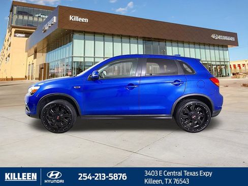 Used 2018 Mitsubishi Outlander Sport ES FWD image 4