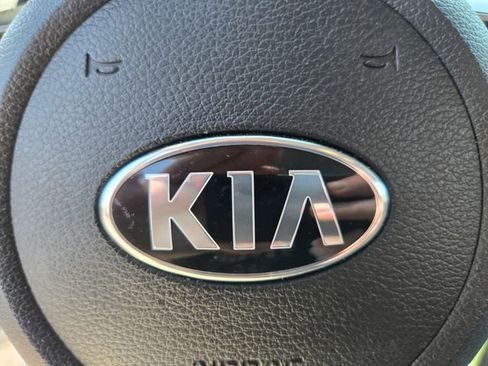 Used 2021 Kia Forte LXS FWD image 27