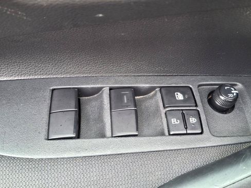 Used 2023 Toyota Corolla LE FWD image 13