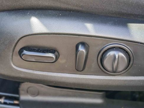 Used 2021 Chevrolet Equinox LT AWD/4WD image 18