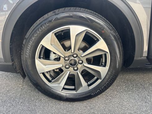 Used 2023 Ford Escape Platinum AWD/4WD image 47