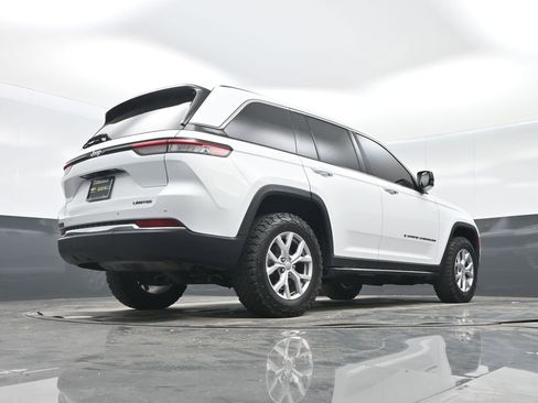 Used 2022 Jeep Grand Cherokee Limited w/ Trailer Tow Prep Group (B) image 30