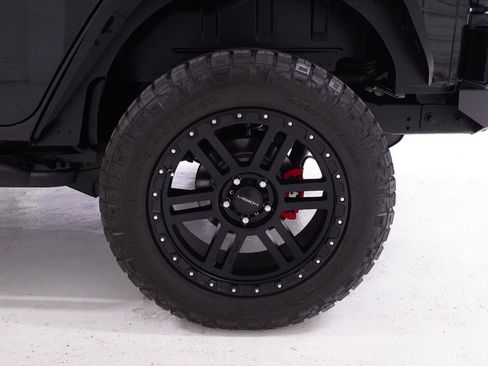 Used 2008 Jeep Wrangler Unlimited Rubicon w/ Dual Top Group AWD/4WD image 29