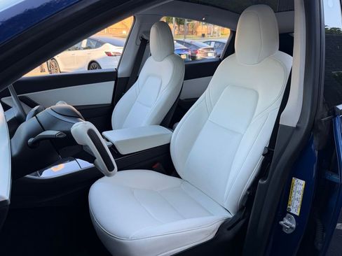 Used 2020 Tesla Model Y Long Range AWD/4WD image 26