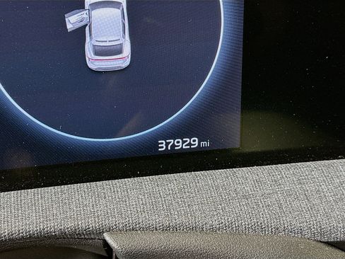 Used 2022 Kia EV6 Light image 19