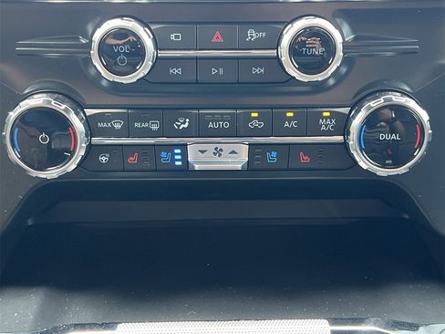 New 2025 Ford F150 Lariat w/ Equipment Group 501A Mid image 9