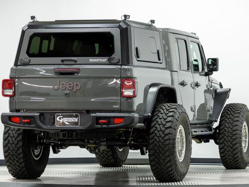 Used 2023 Jeep Gladiator Rubicon w/ Cold Weather Group image 30