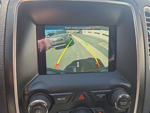 Used 2020 Dodge Durango SXT w/ 3rd Row Seating Group image 19