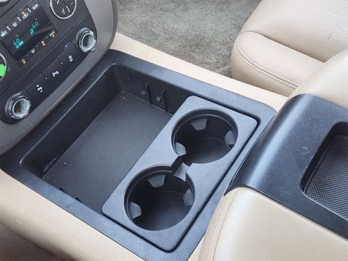 Used 2014 GMC Yukon SLT w/ Texas Edition image 20