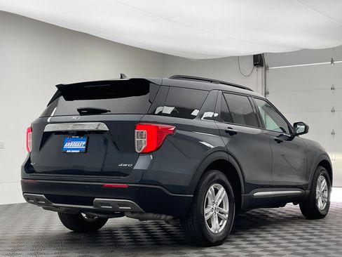 Used 2023 Ford Explorer XLT w/ Equipment Group 202A AWD/4WD image 7