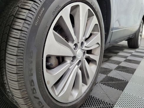 Used 2019 Buick Encore Preferred AWD/4WD image 31